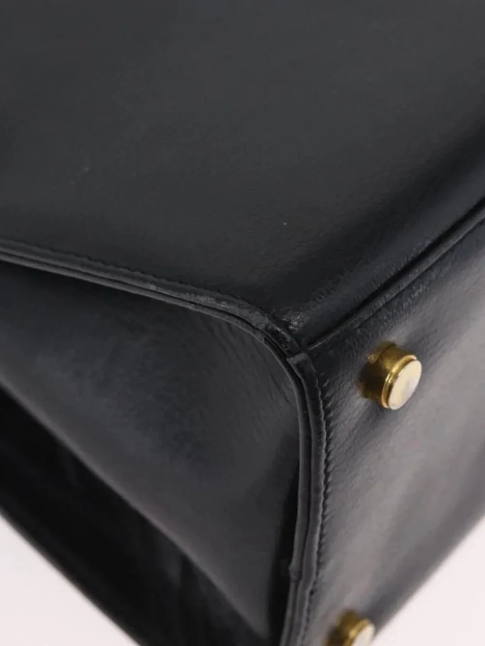 Salvatore Ferragamo Gancini Shoulder Bag Leather Black Gold Auth AMZ436